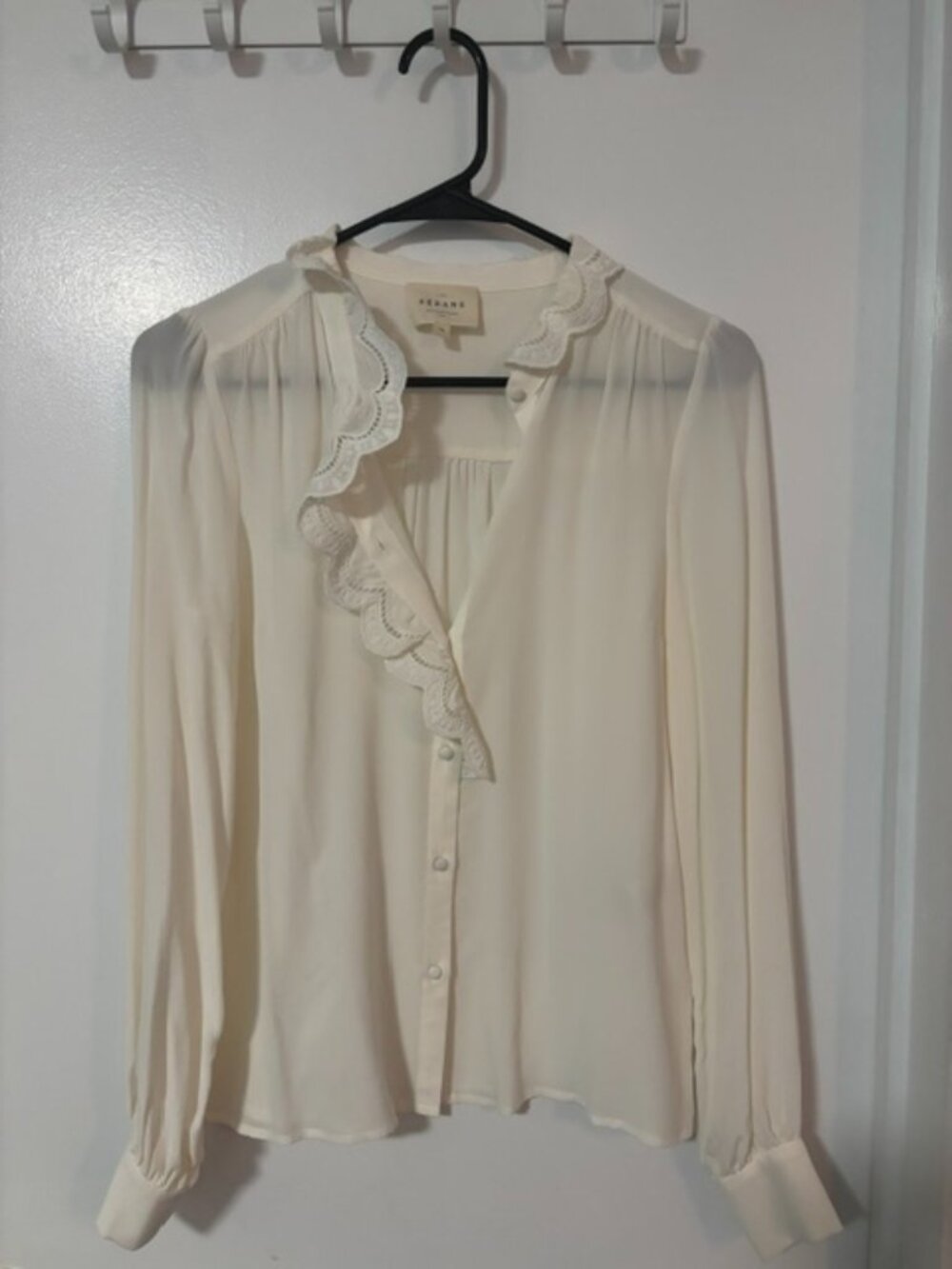 Sezanne Chlo top (Ecru/Cream) size 34